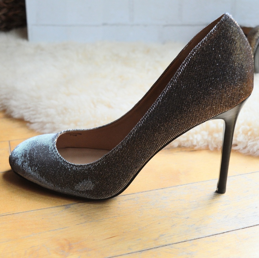 Banana Republic "Violet" sparkly heels 3in - Picture 4 of 6
